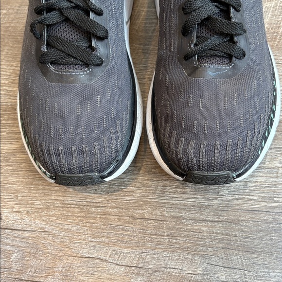 Hoka One One Clifton 5 Running Shoes Women 9.5 Gray Green Knit Athletic READ - Picture 3 of 11